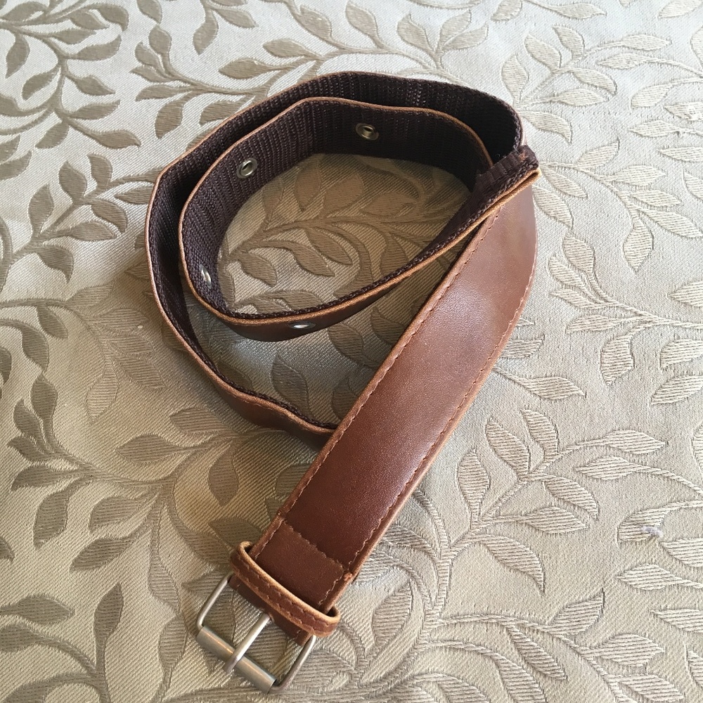 Brown Leather Belt.  FREE🔥🔥 w/ any other purchase!